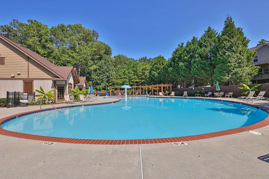3401 Lake McGinnis Drive