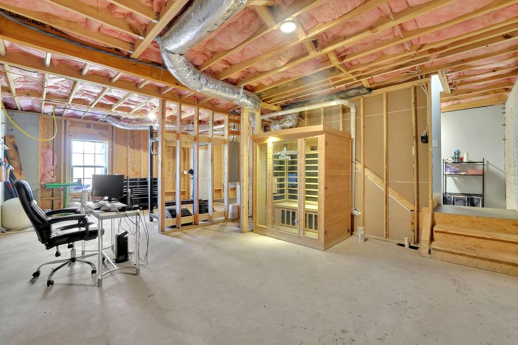 107 Holcomb Road