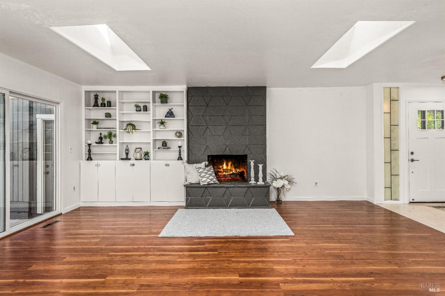 608 Terra Linda Court