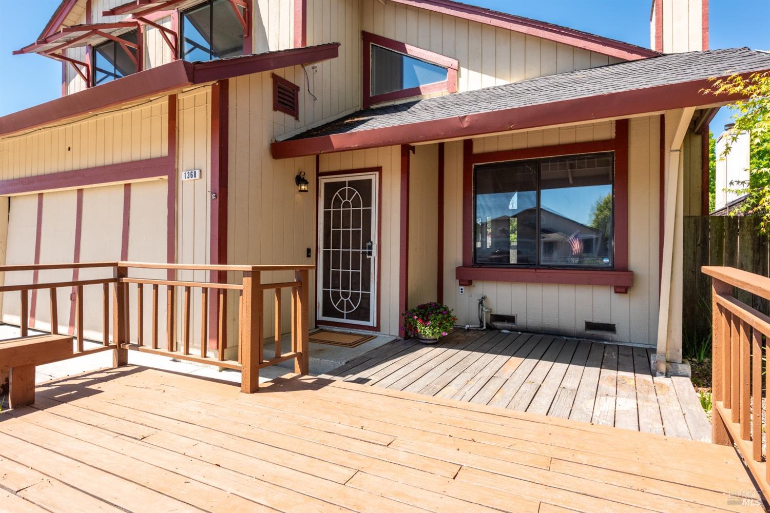 1368 Middlebrook Way