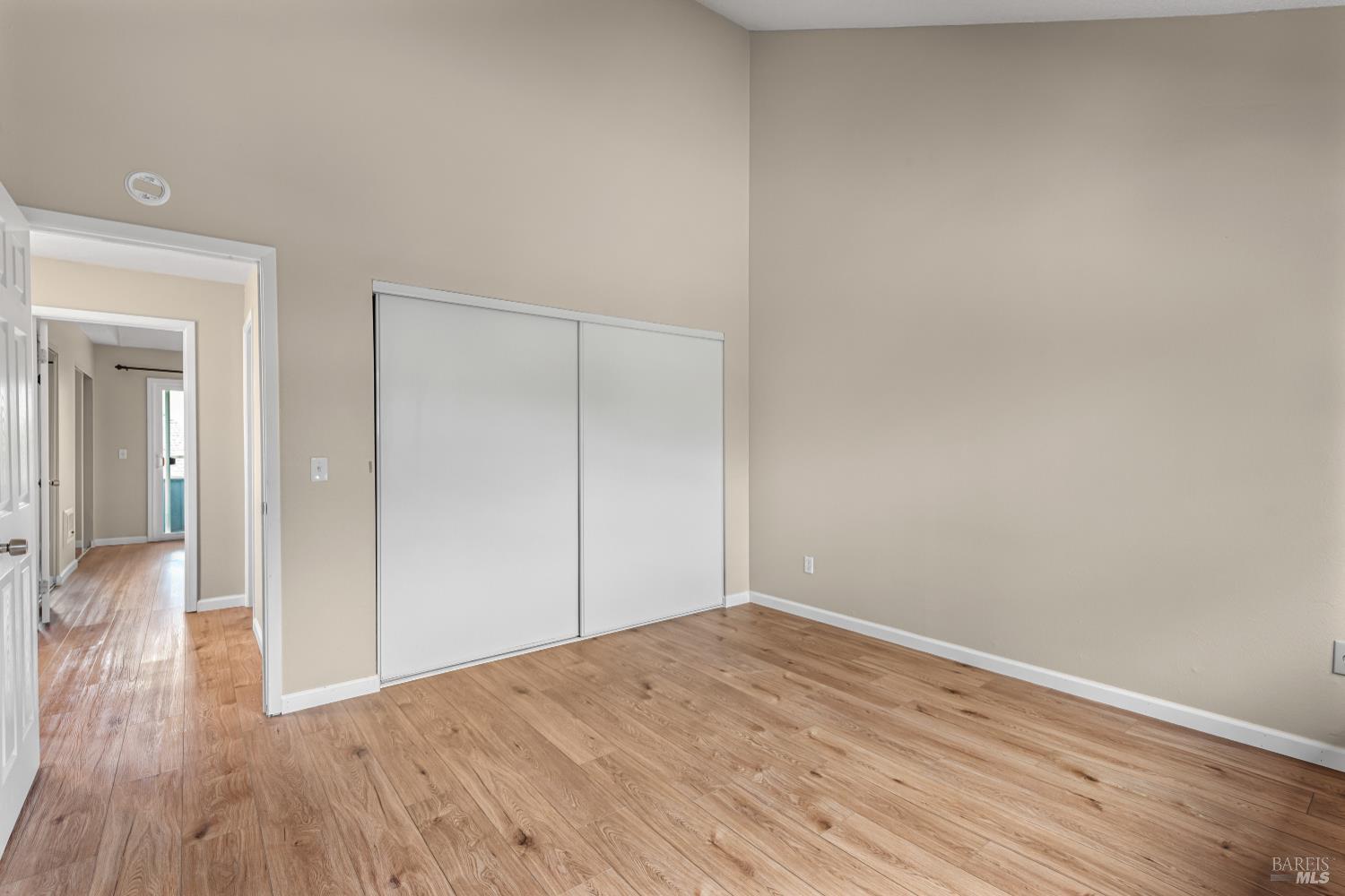 641 Racquet Club Cir