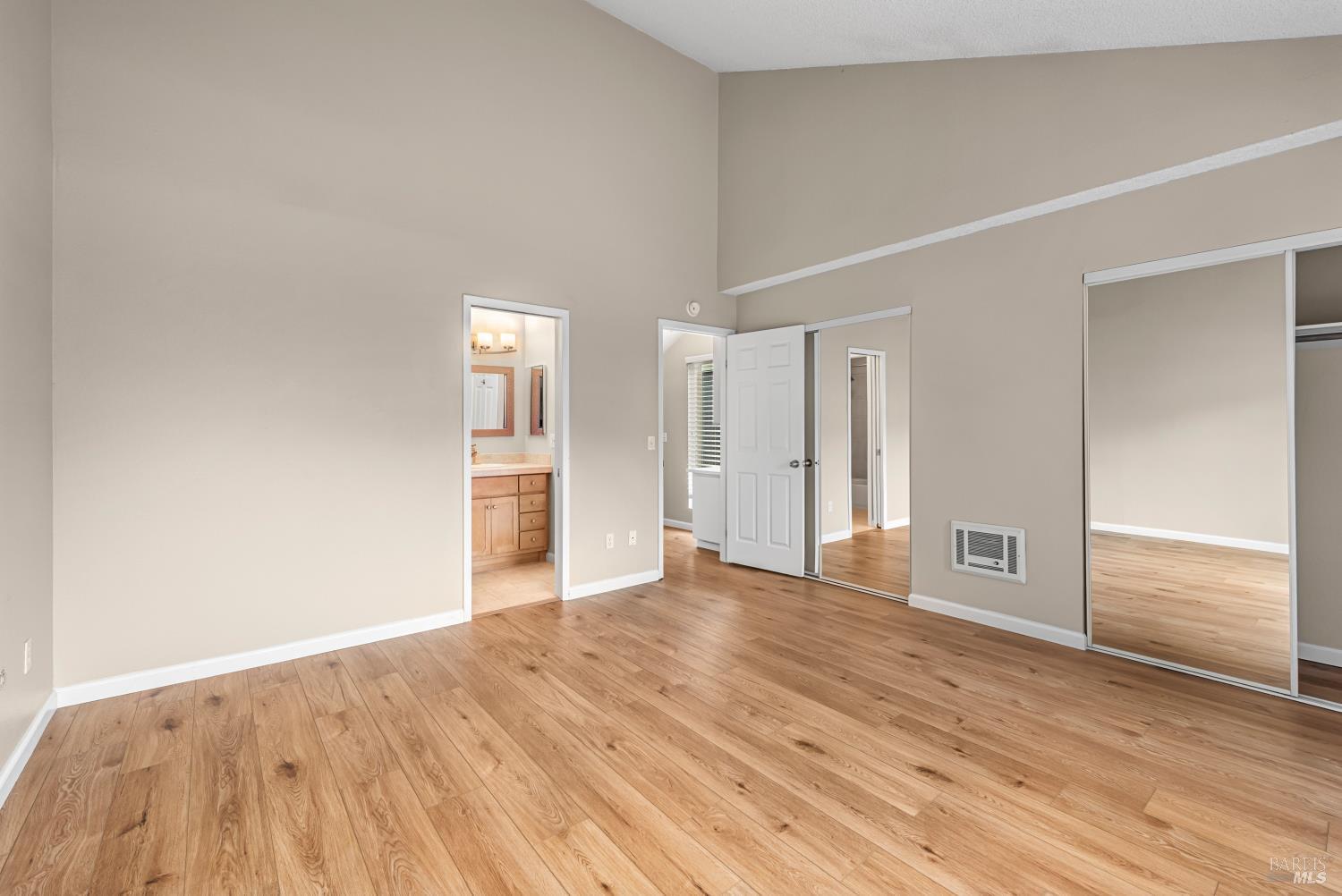 641 Racquet Club Cir