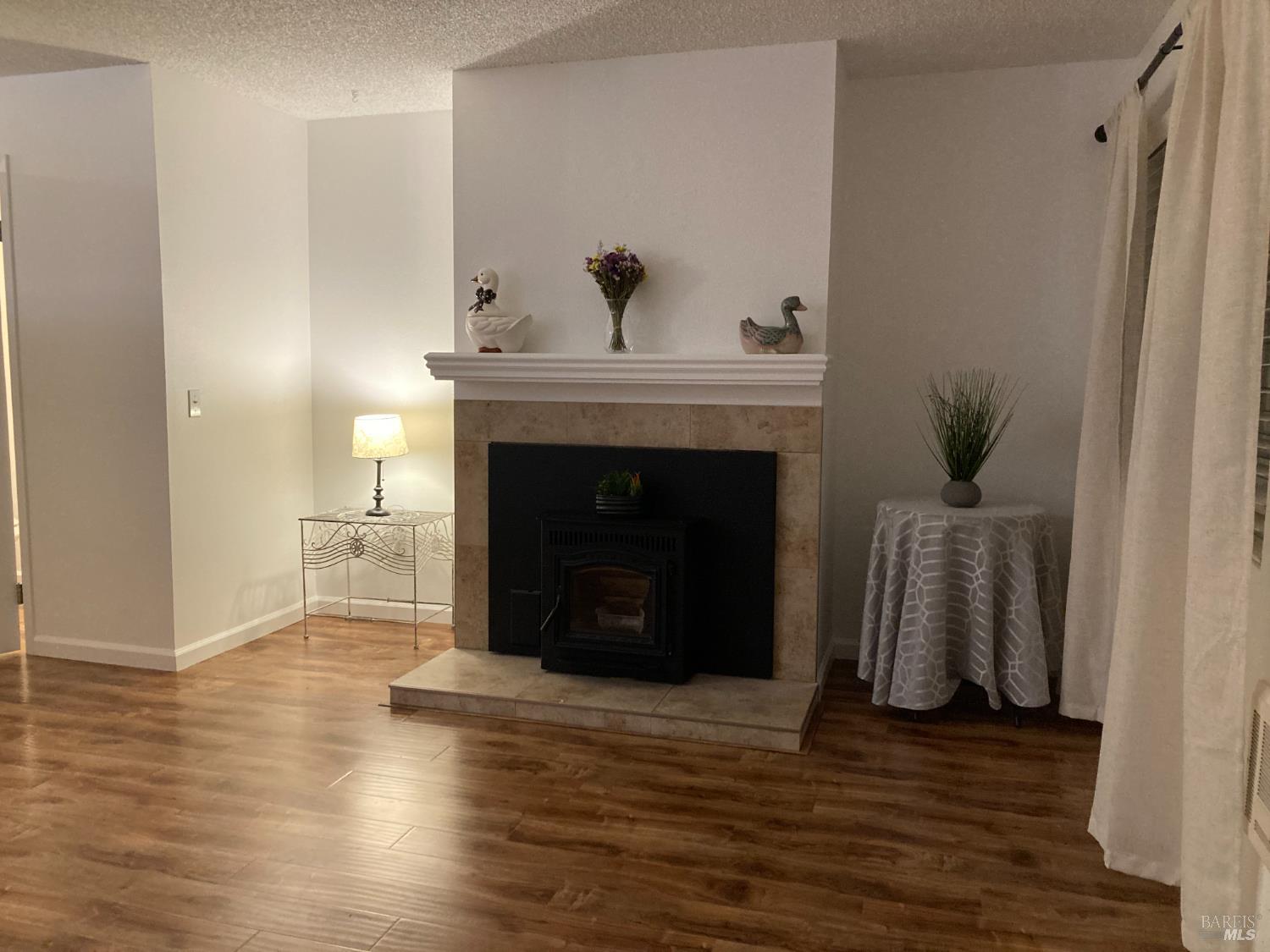 641 Racquet Club Cir