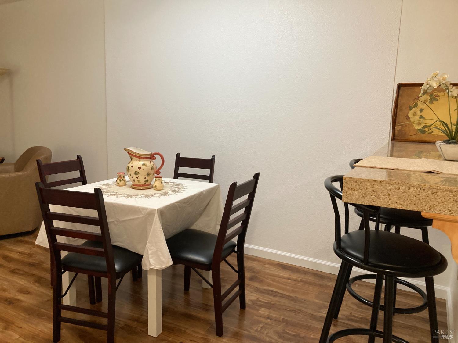 641 Racquet Club Cir