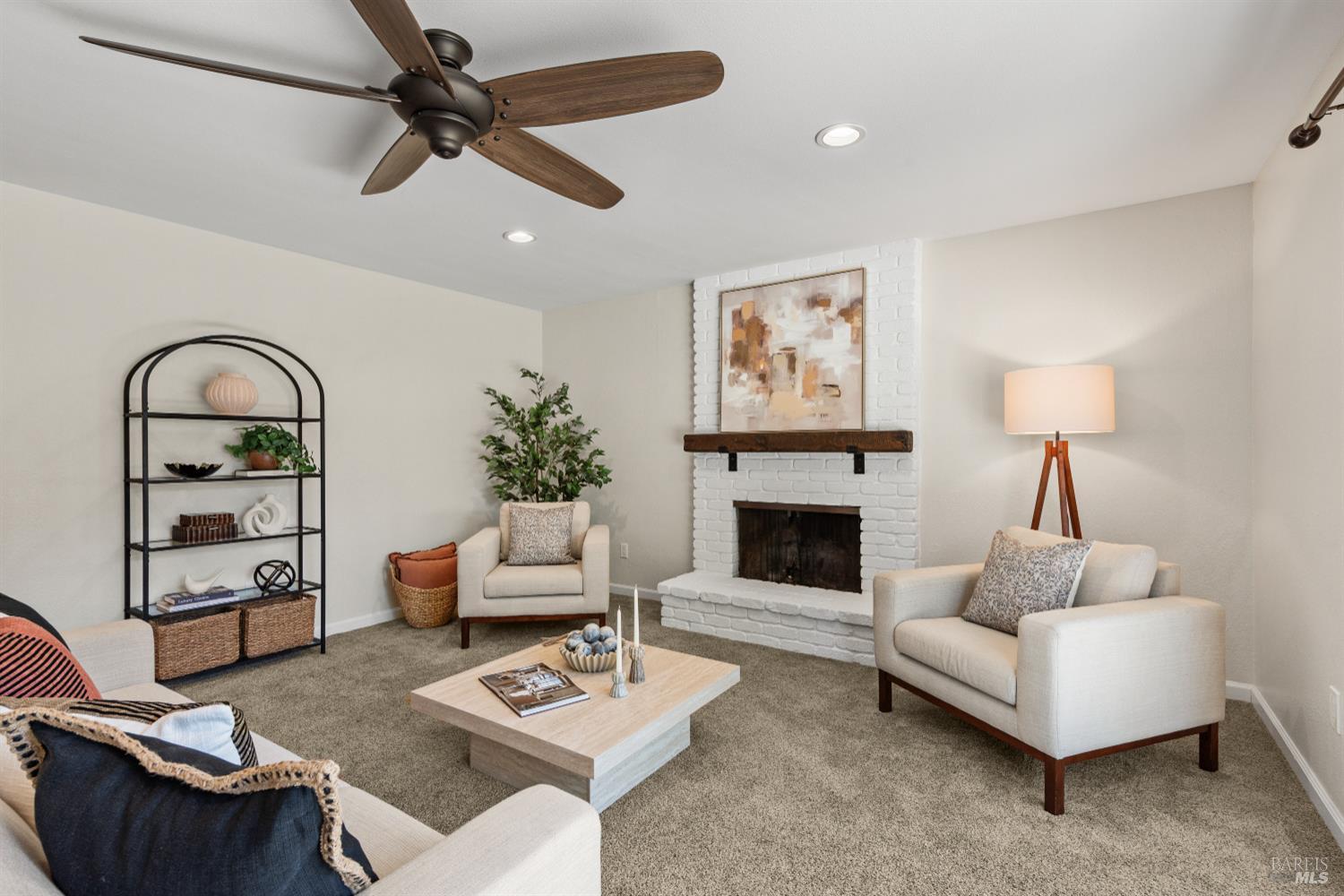 6191 6191 Santa Clara Place