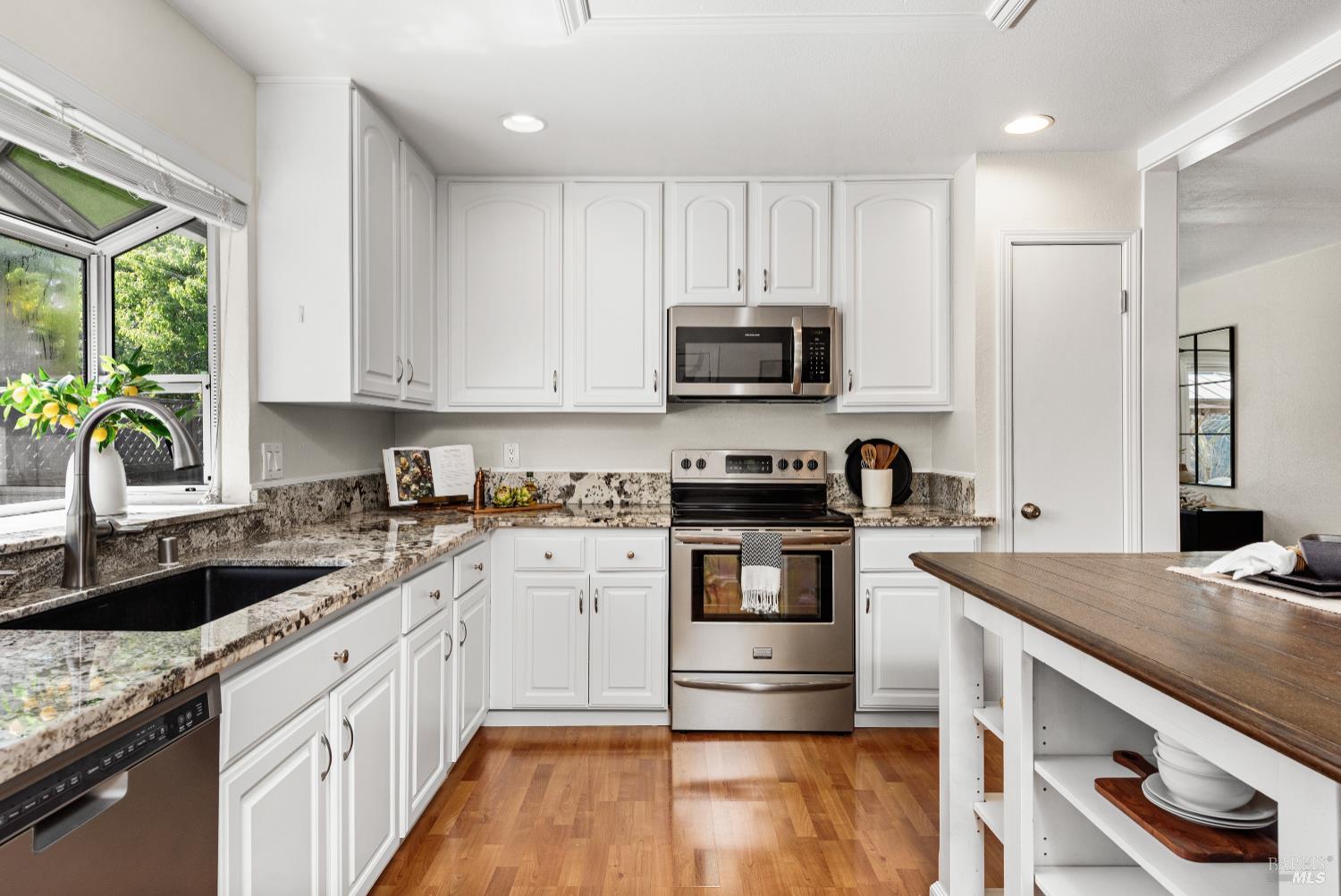 6191 6191 Santa Clara Place