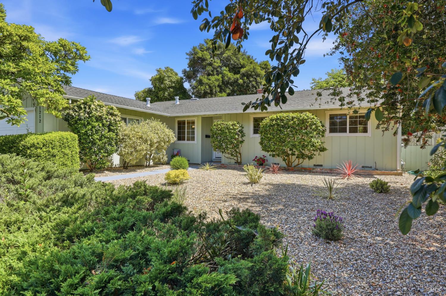 1212 El Cerrito Drive
