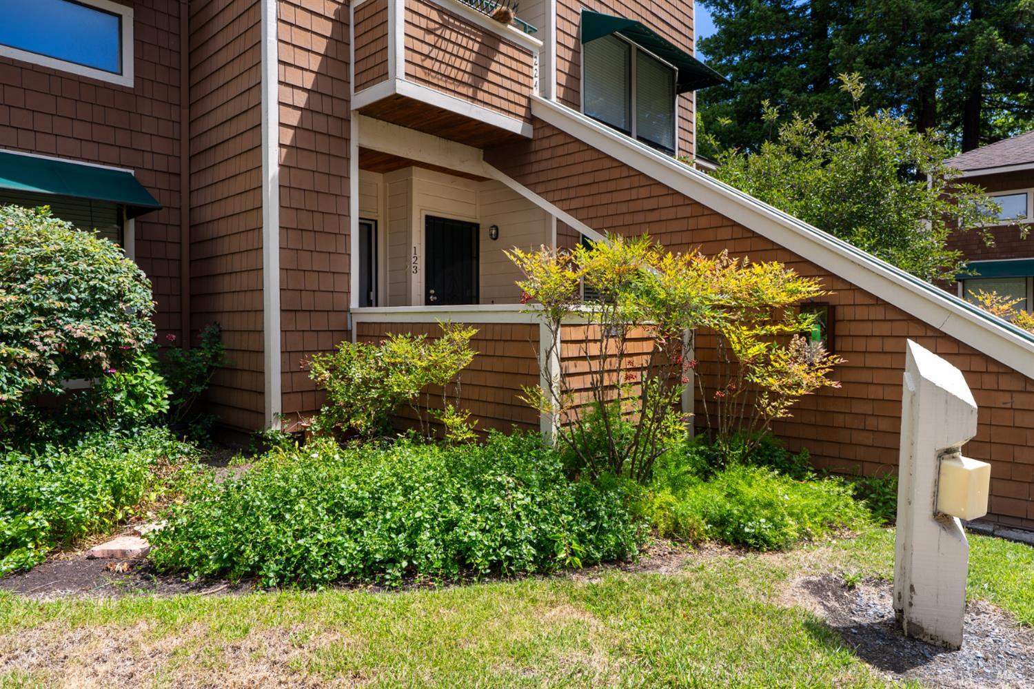 901 Russell Avenue Unit: #123