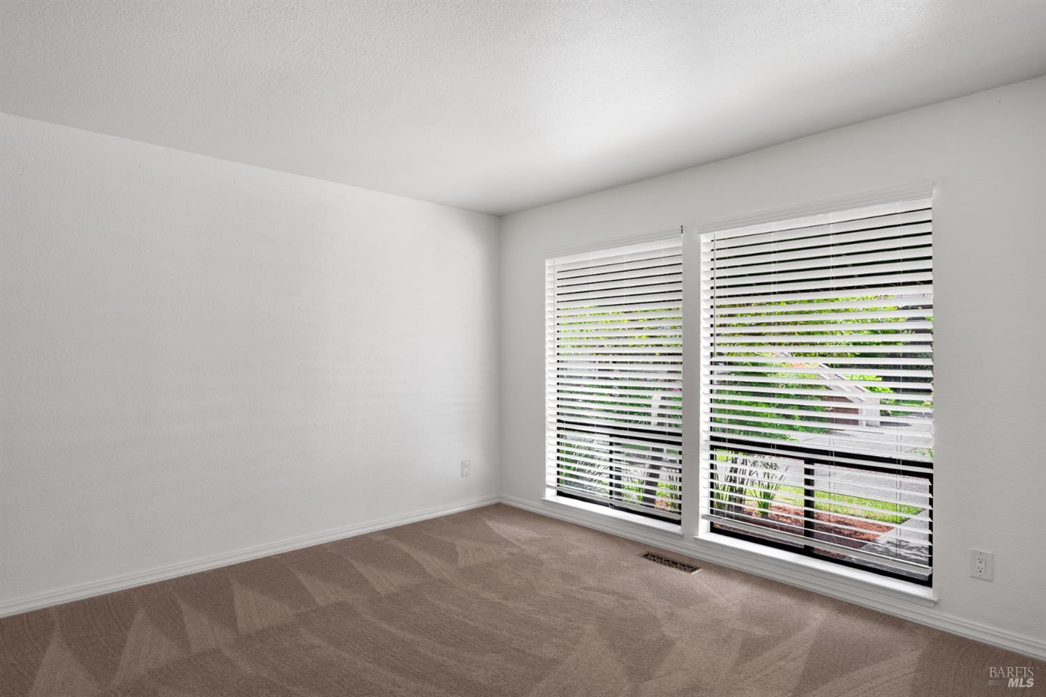 901 Russell Avenue Unit: #123