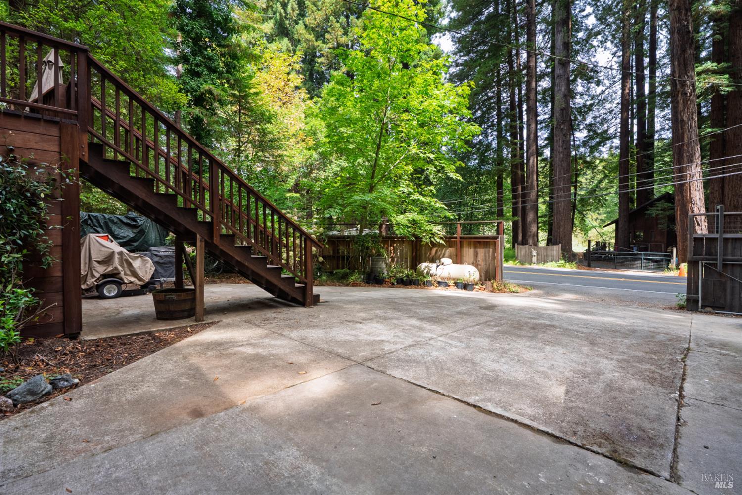 1145 Cazadero Highway