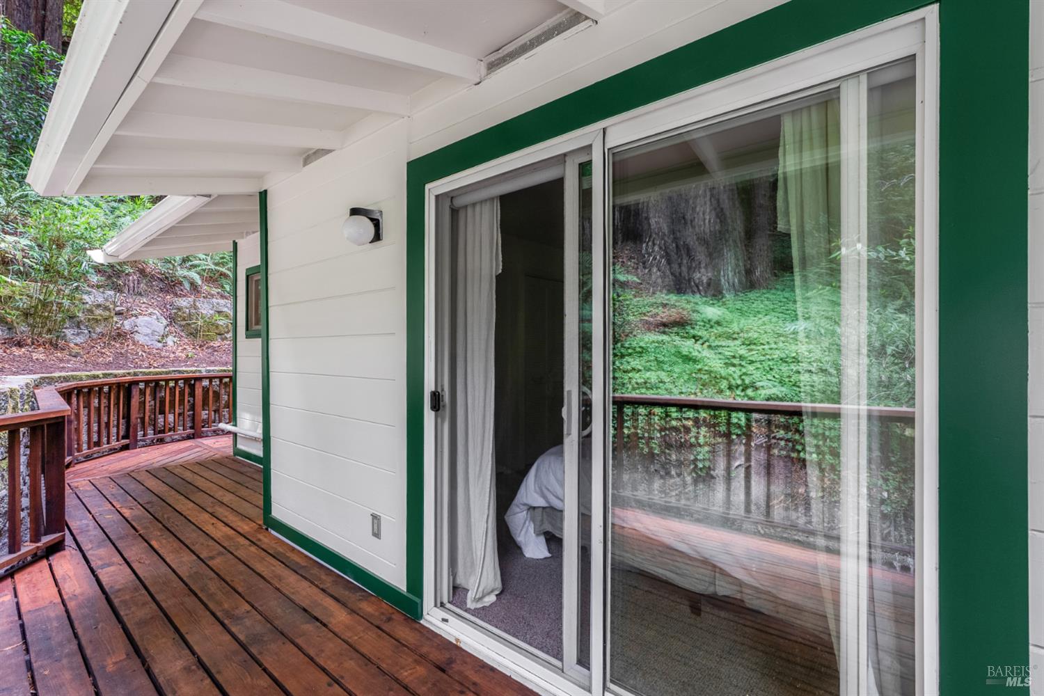 1145 Cazadero Highway