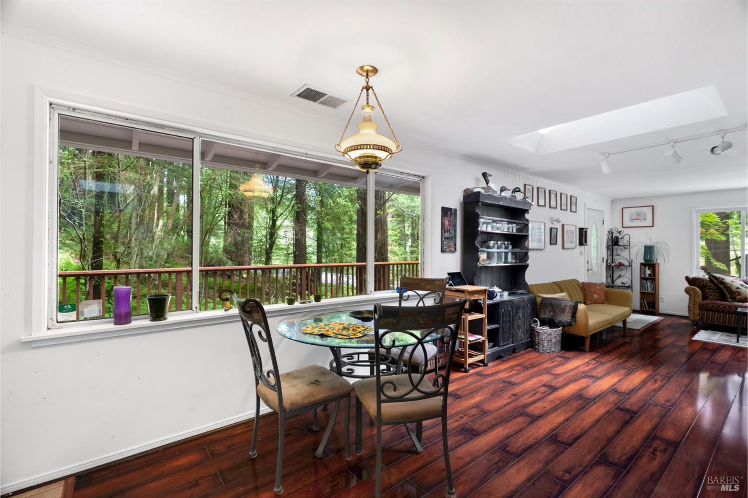 1145 Cazadero Highway