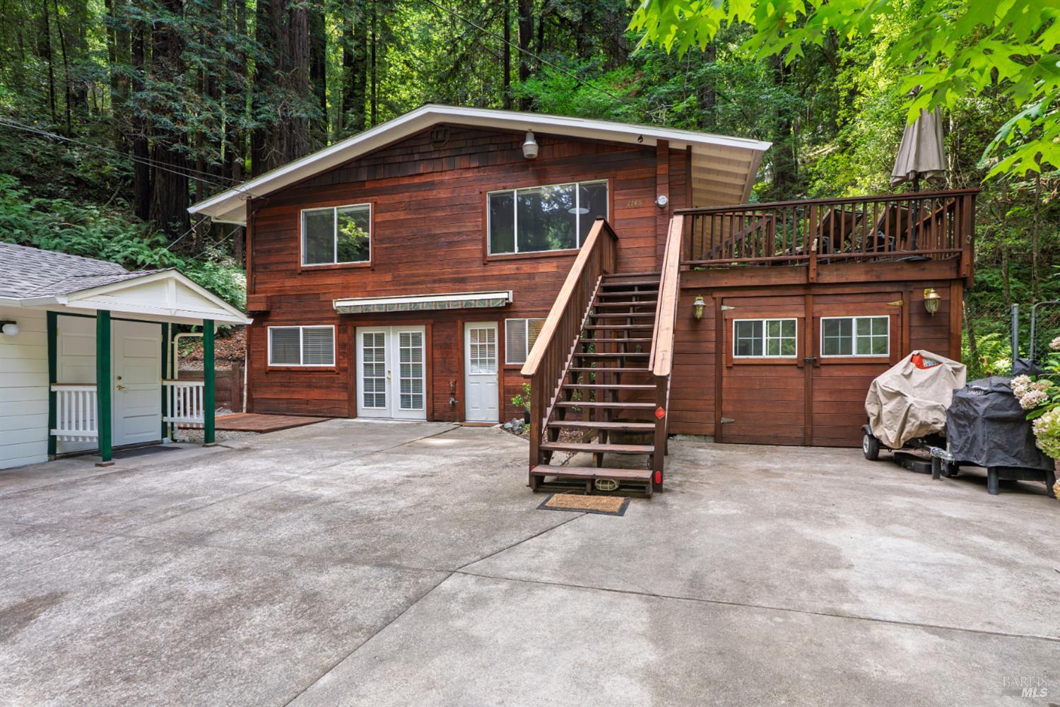 1145 Cazadero Highway