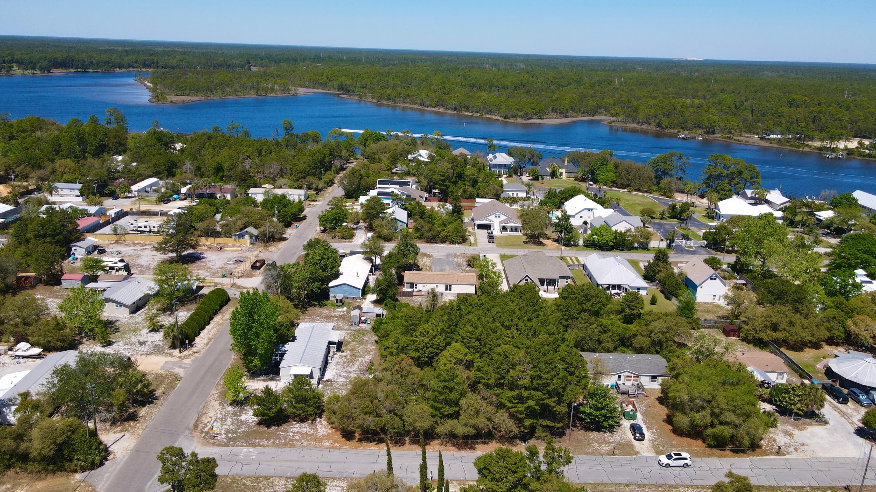 22118 High Ridge Drive