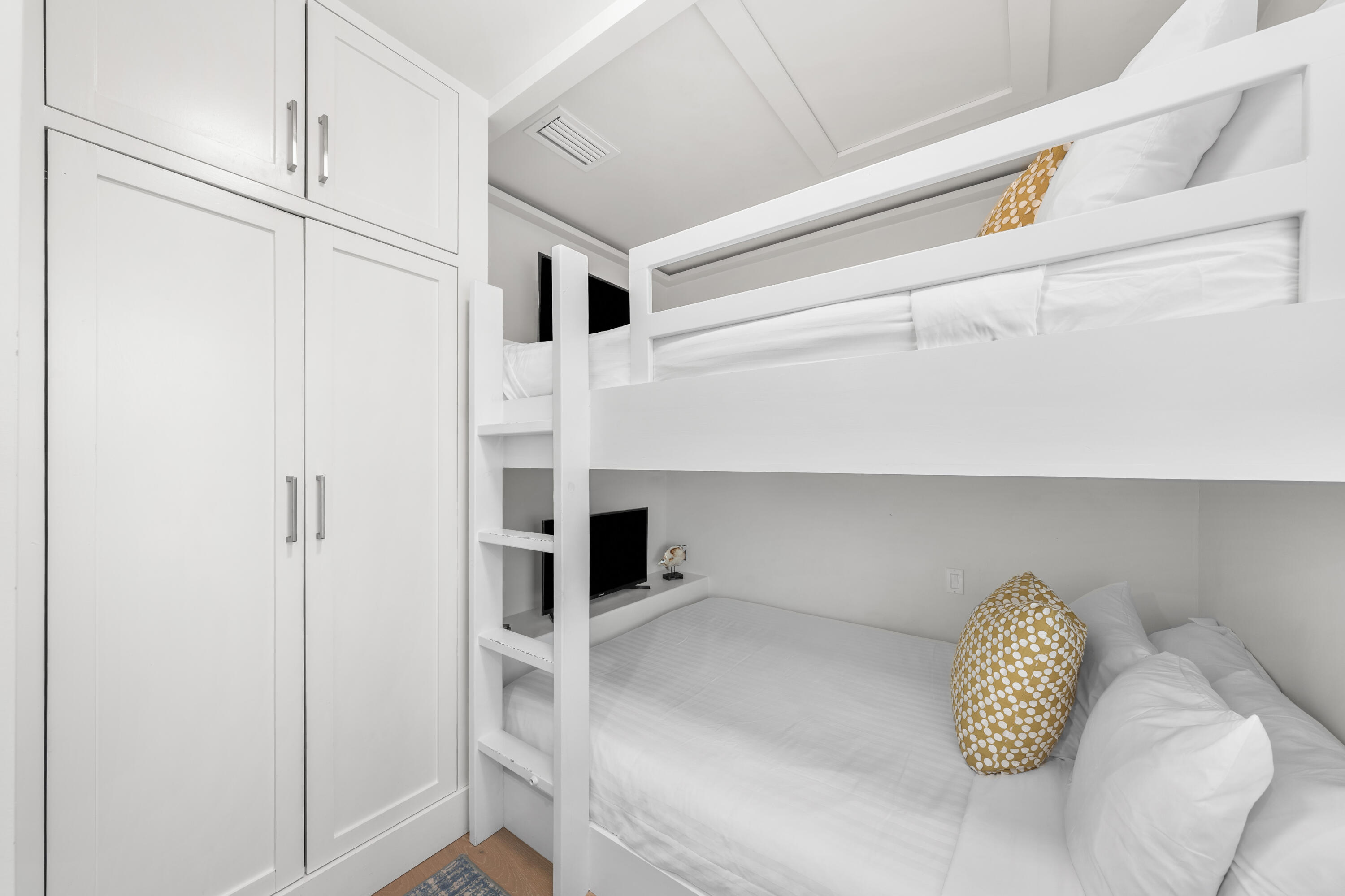 100 S Spooky Lane # 7-A