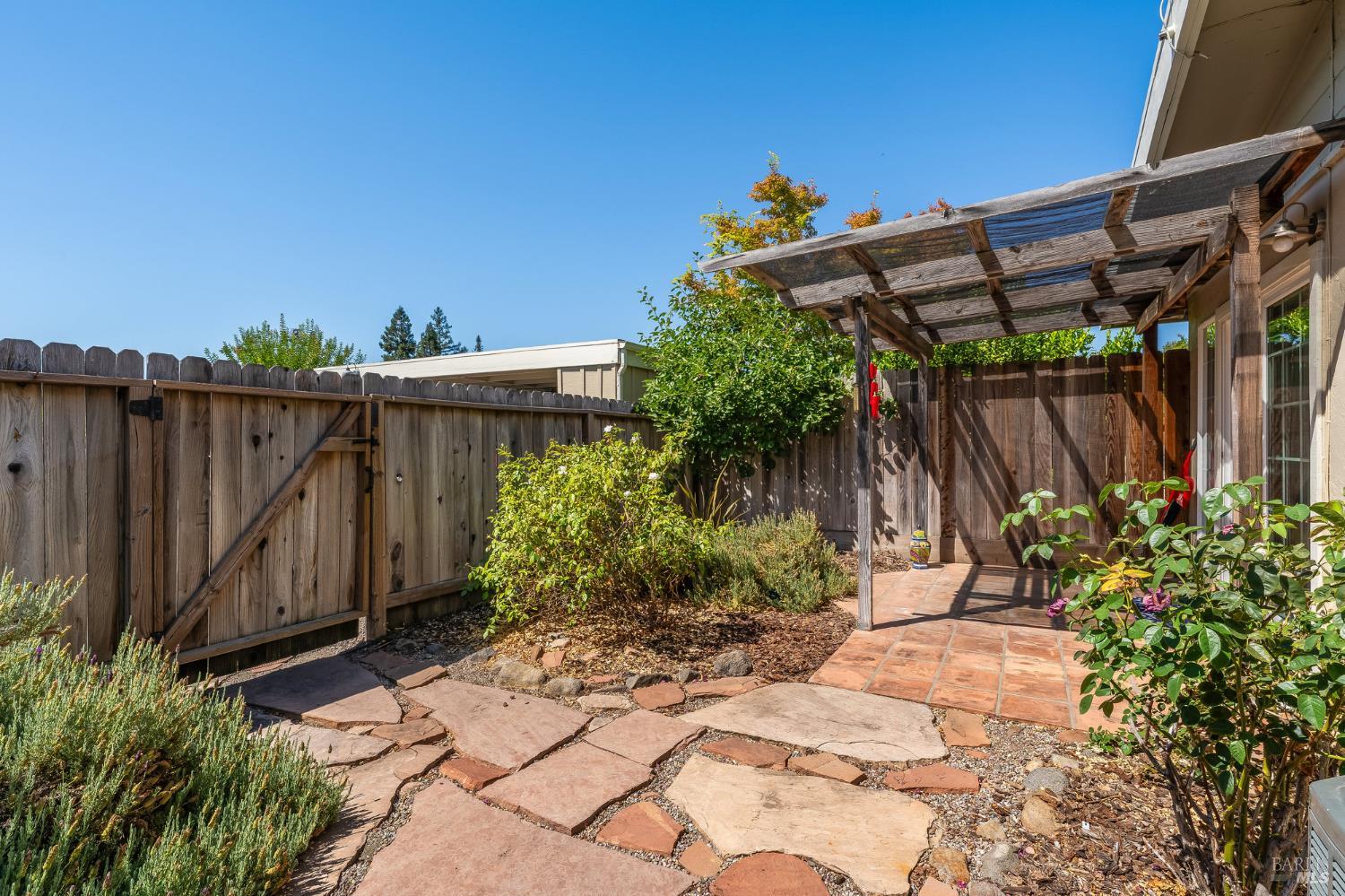 921 1st Street W