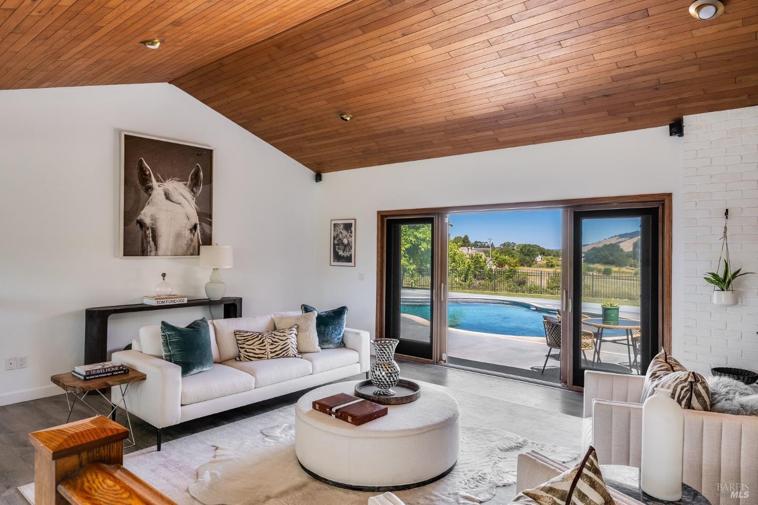 4423 La Paz Lane