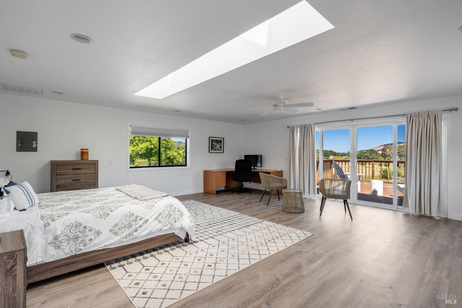4423 La Paz Lane