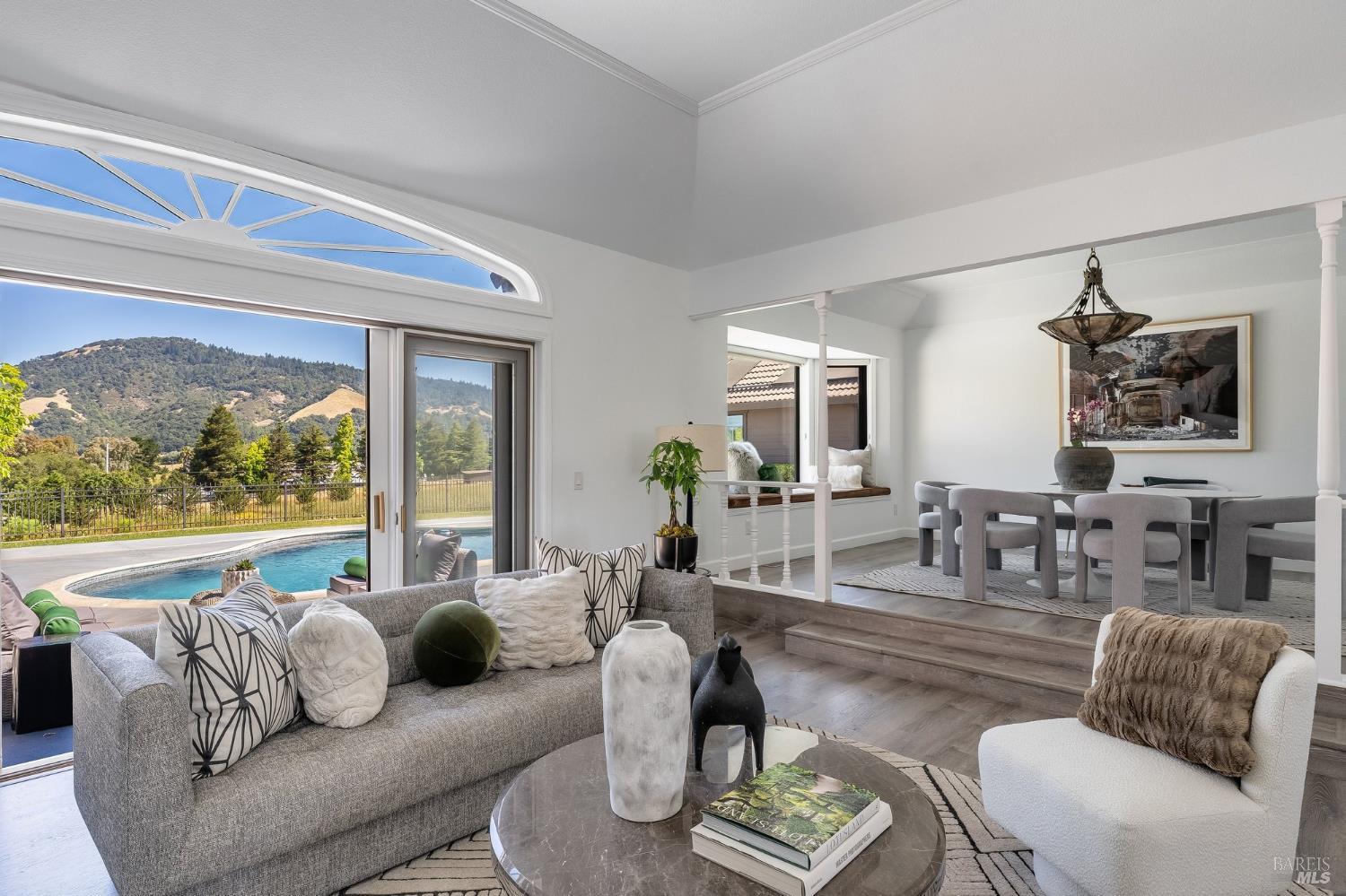 4423 La Paz Lane