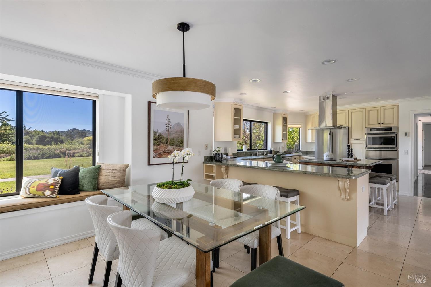 4423 La Paz Lane