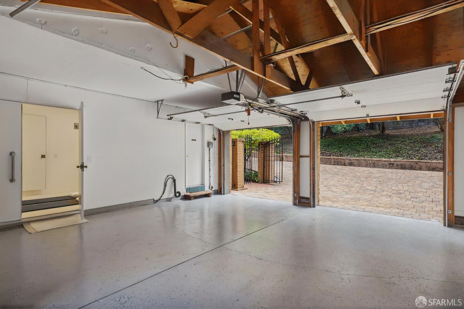 16244 Kennedy Road