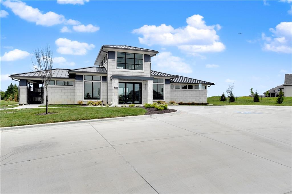 13005 W 174th Place