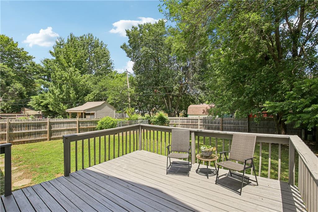 16504 W 150TH Terrace
