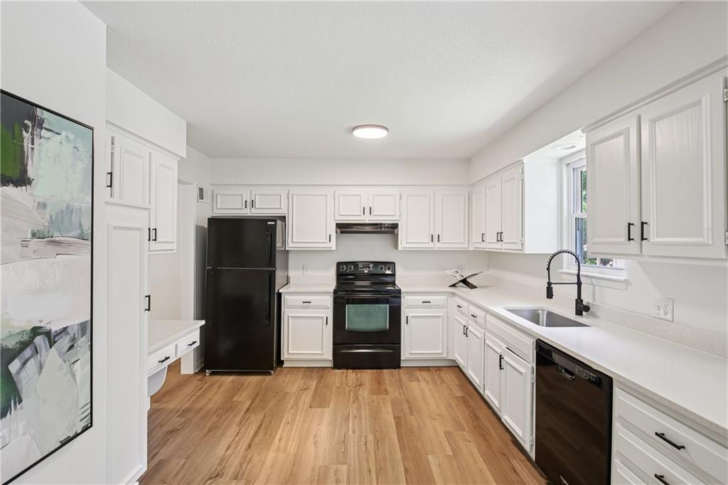 16504 W 150TH Terrace