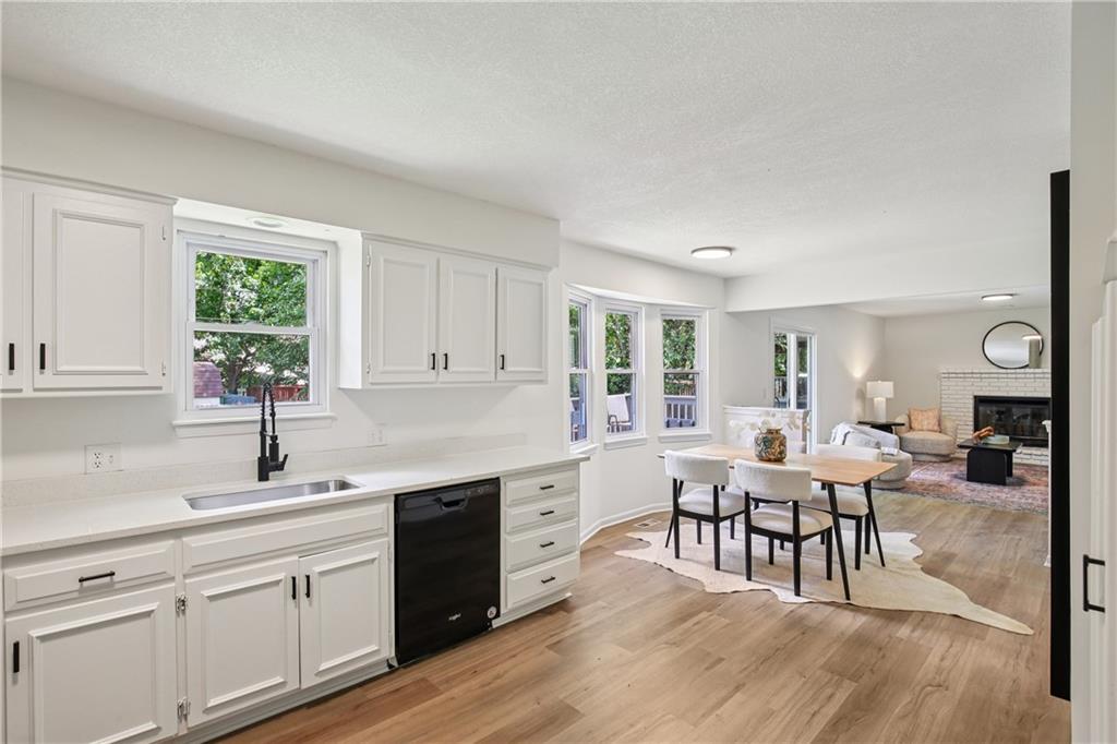 16504 W 150TH Terrace