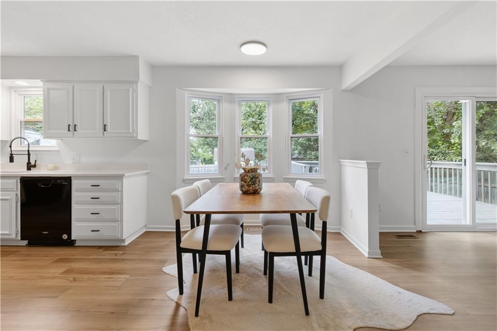 16504 W 150th Ter Terrace