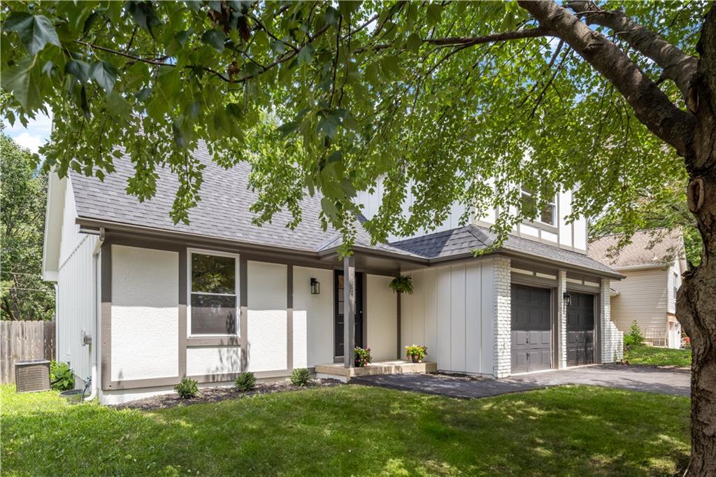 16504 W 150th Ter Terrace