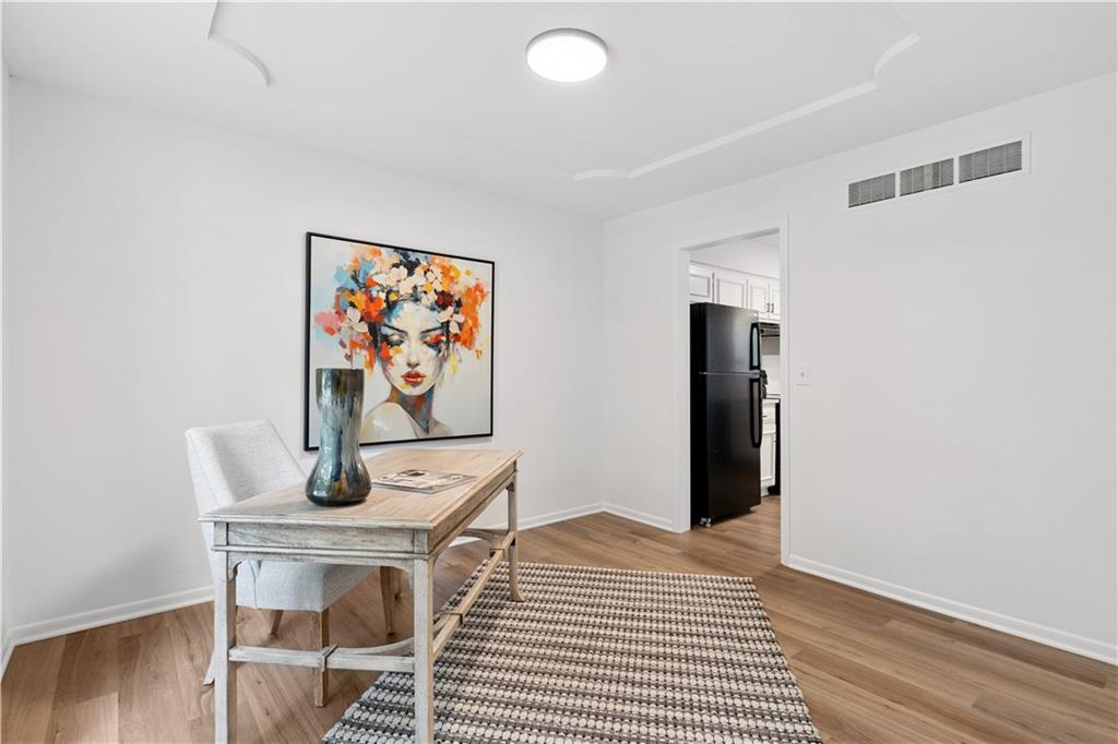 16504 W 150th Ter Terrace