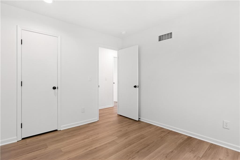 16504 W 150th Ter Terrace