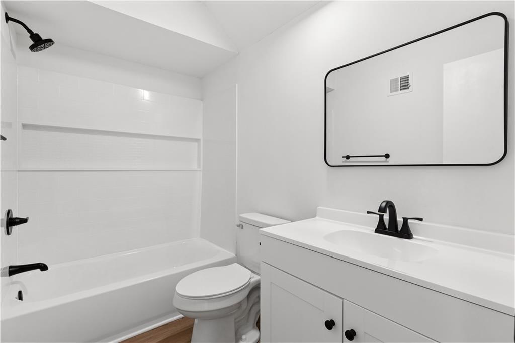 16504 W 150th Ter Terrace