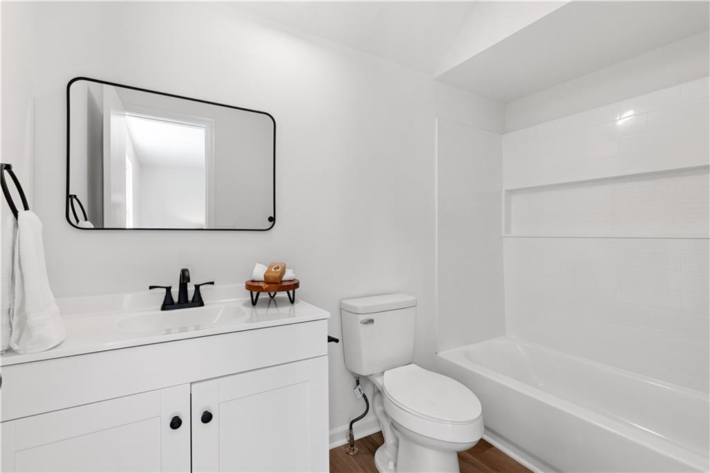 16504 W 150th Ter Terrace