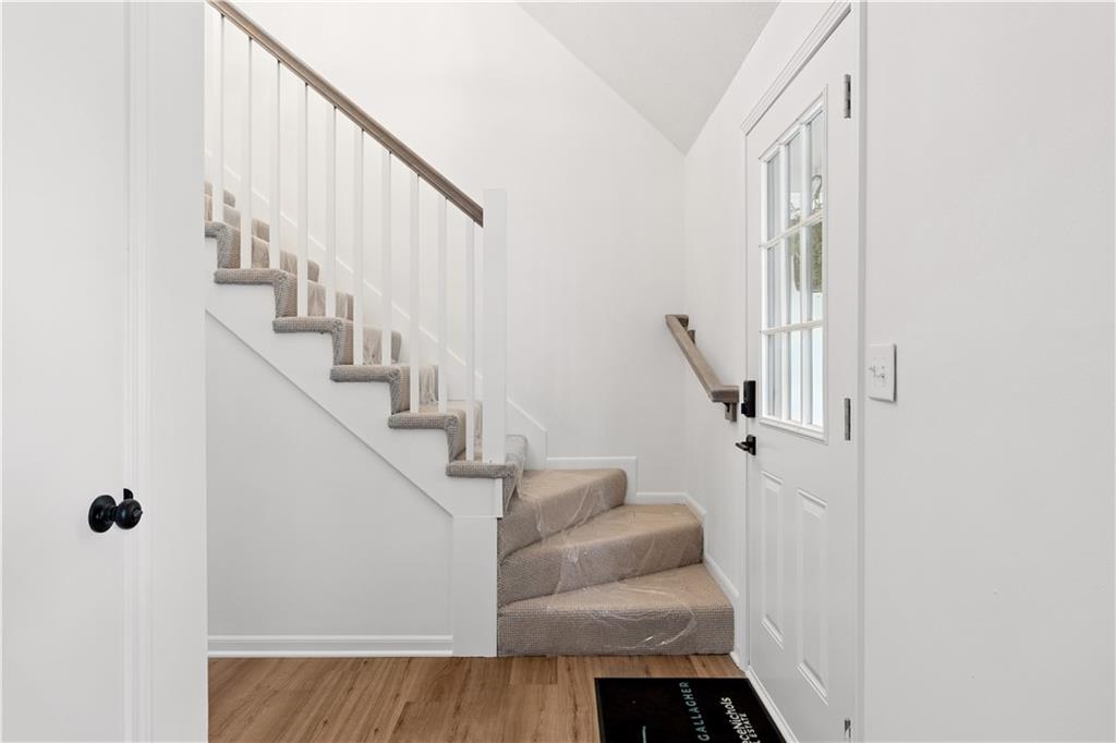 16504 W 150th Ter Terrace