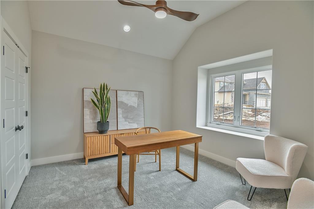 2512 W 179th Street