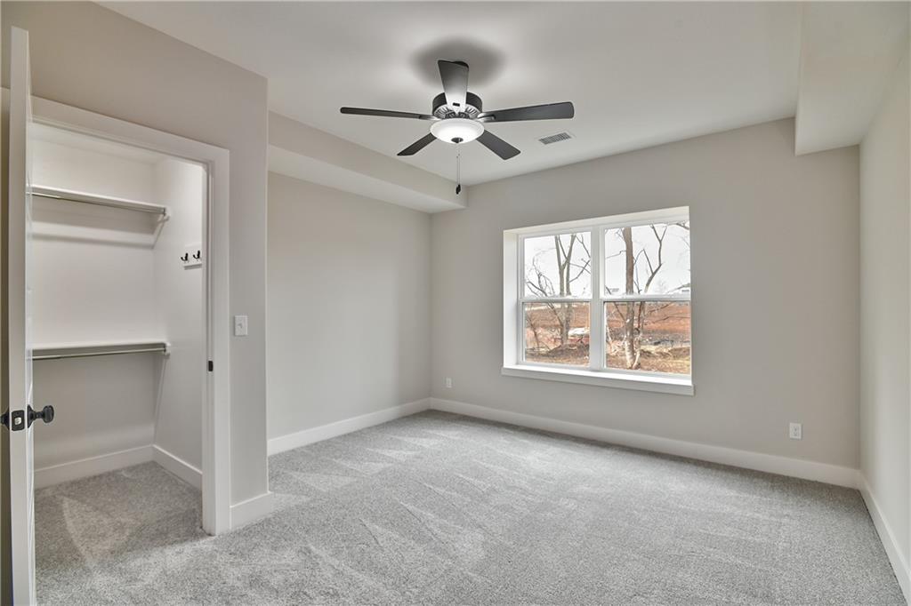 2512 W 179th Street