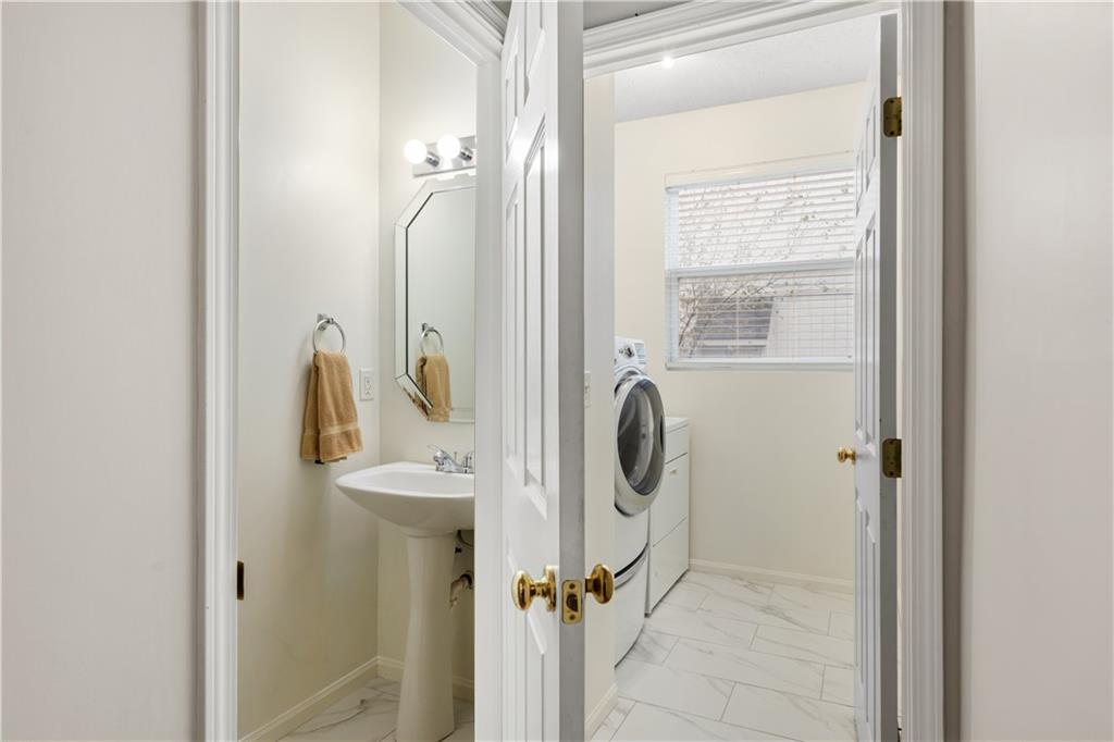 1864 W Concord Drive