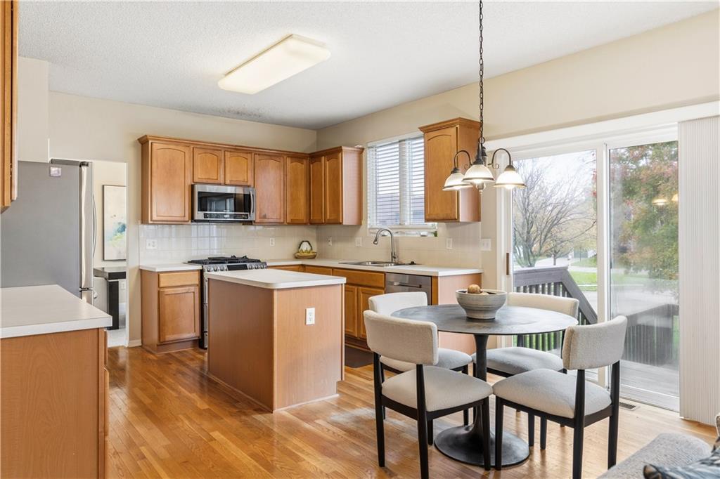 1864 W Concord Drive