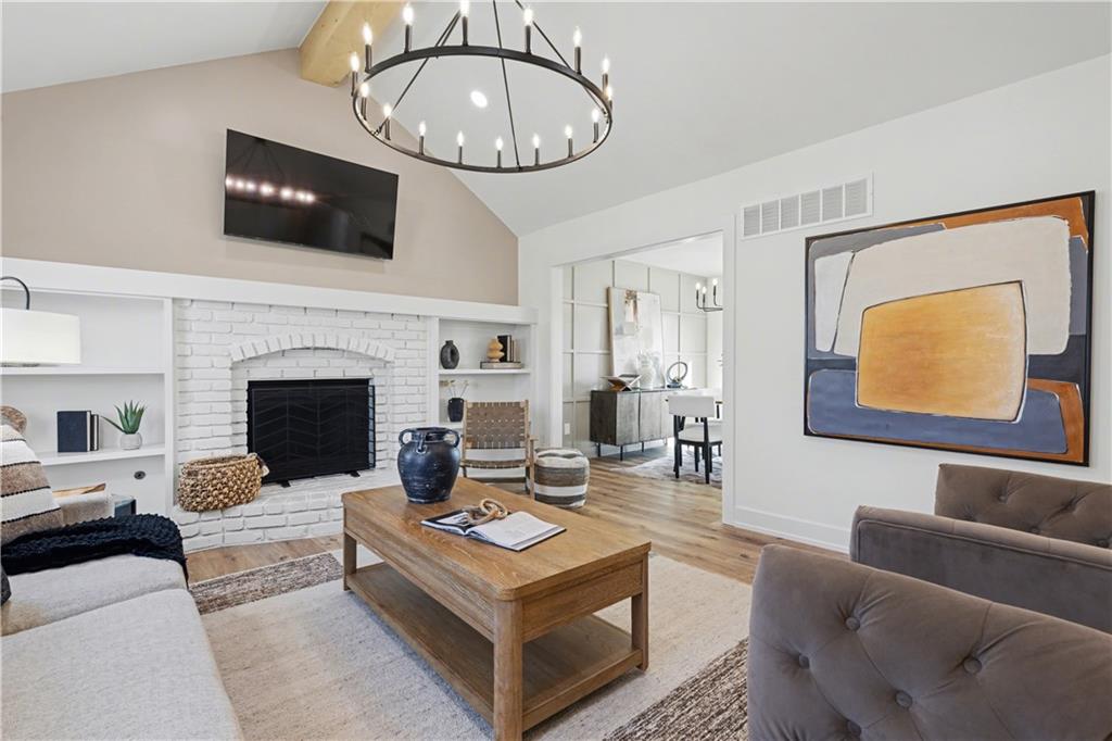 5005 Grandview Street