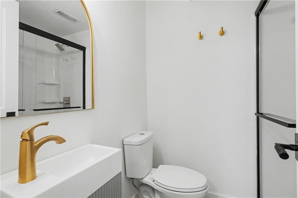 5005 Grandview Street