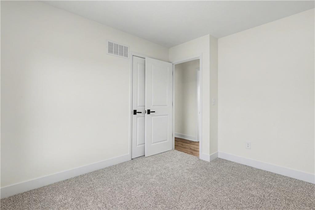 5005 Grandview Street