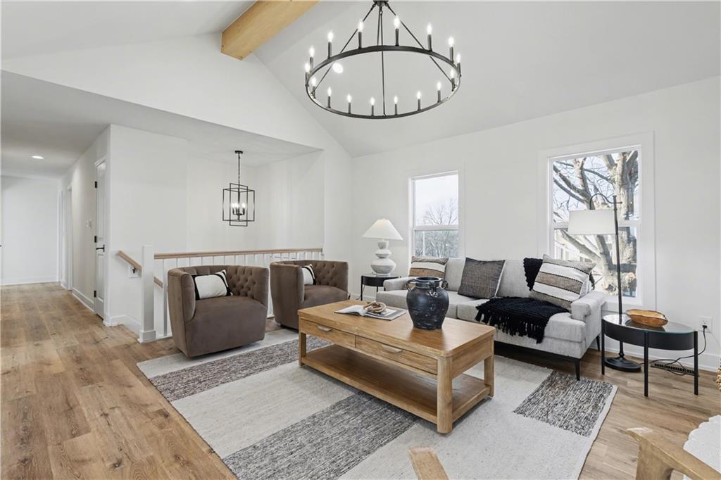 5005 Grandview Street