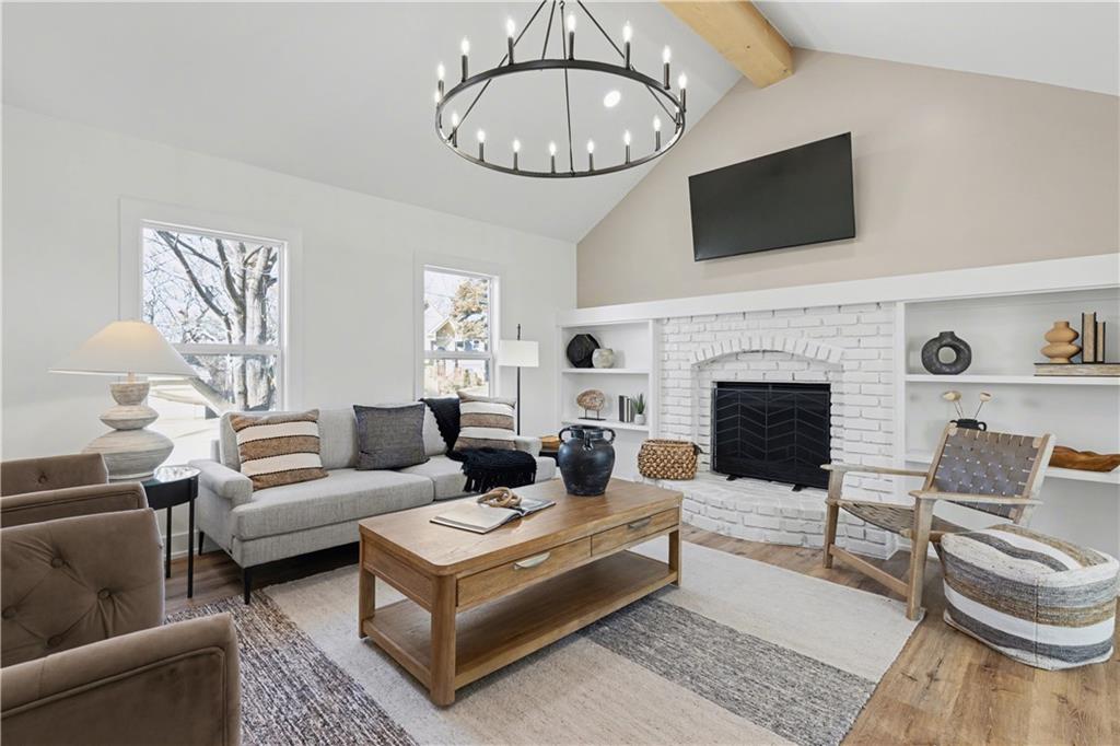 5005 Grandview Street