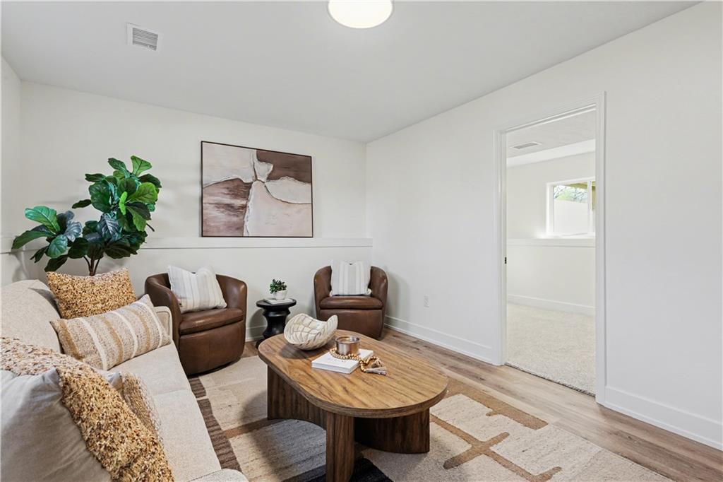 5005 Grandview Street