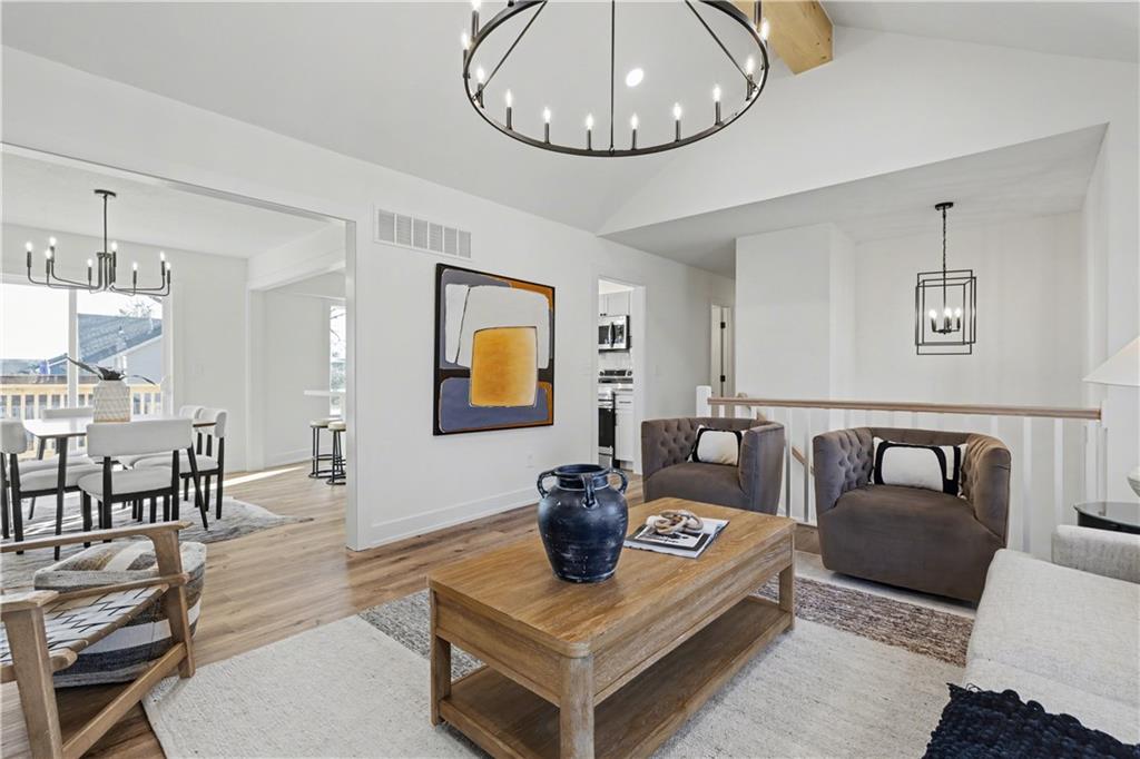 5005 Grandview Street