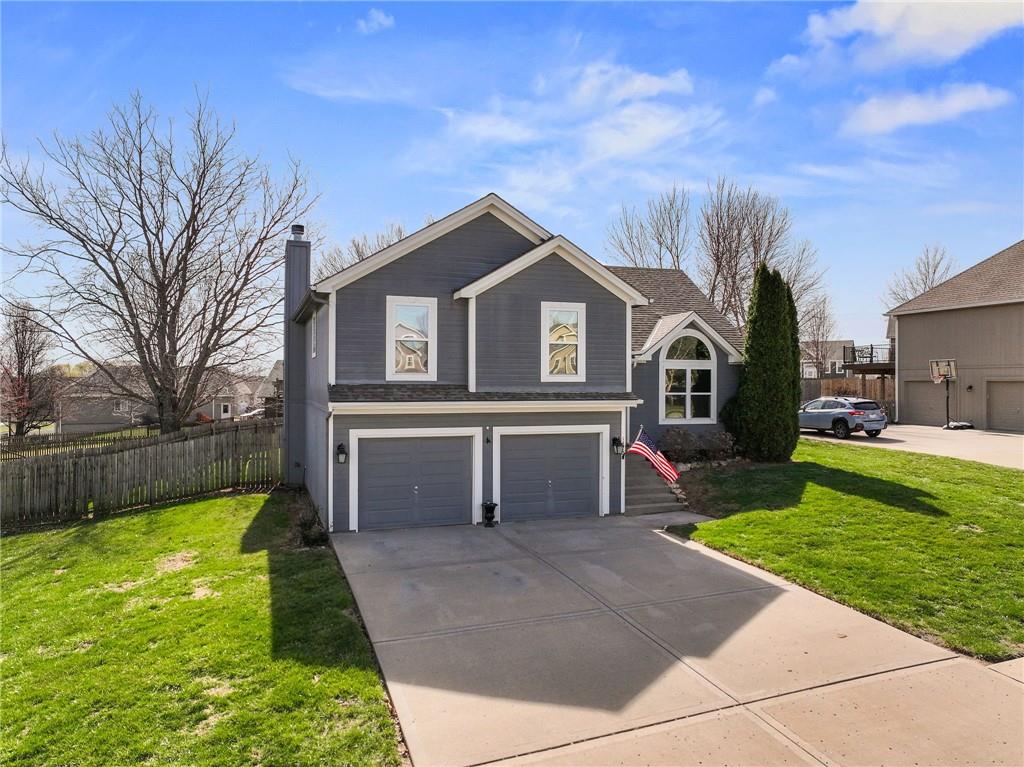 1405 NE 196th Court