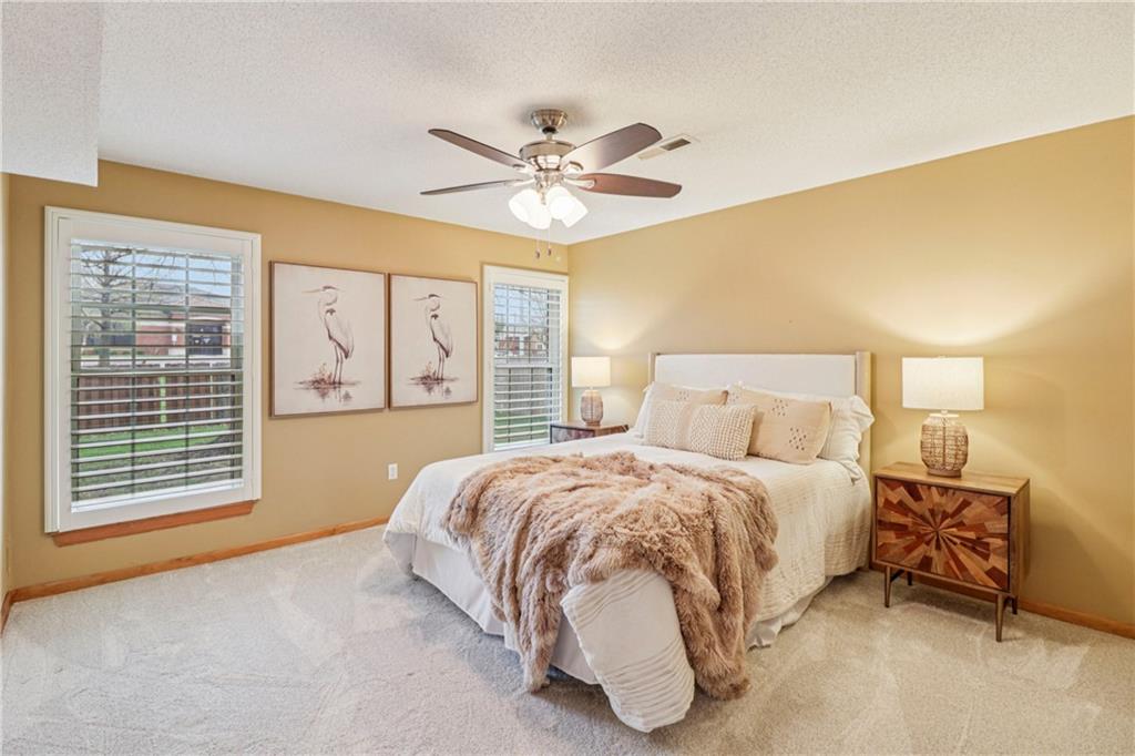 1012 Applewood Street