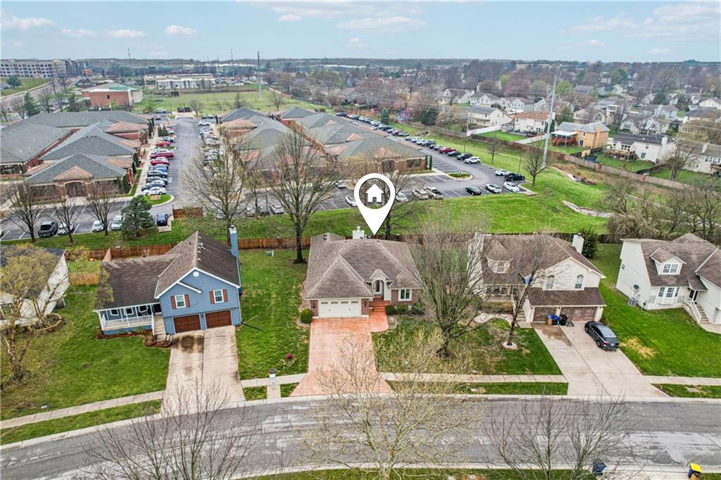 1012 Applewood Street